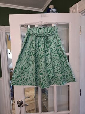 Lands' End Green and White Printed Circle Skirt - Size 10